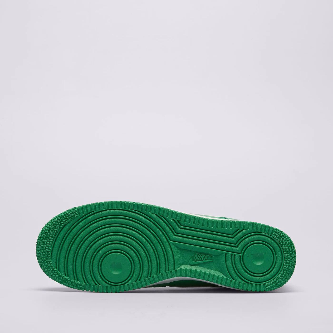 NIKE AIR FORCE 1 '07 LV8