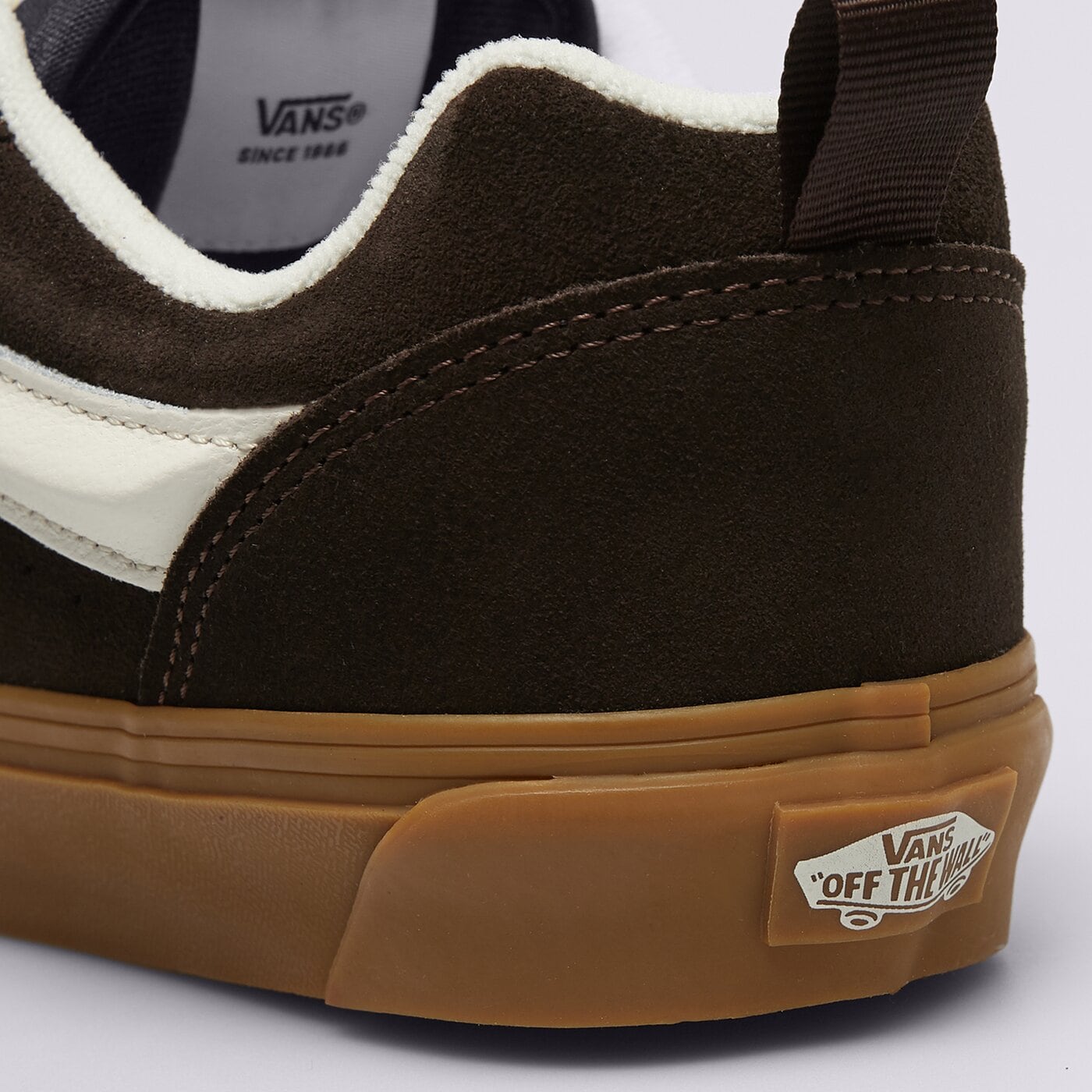 VANS KNU SKOOL