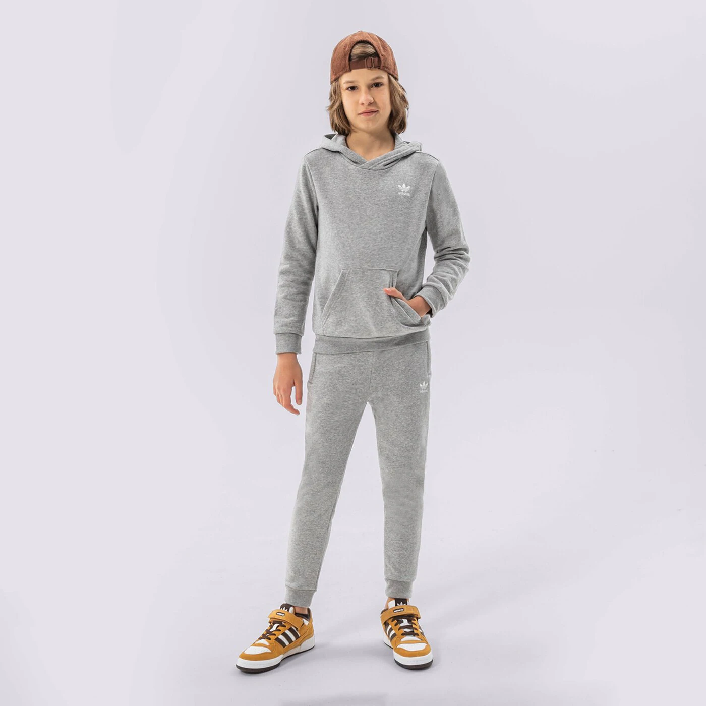 ADIDAS PULÓVER KAPUCNIS HOODIE BOY