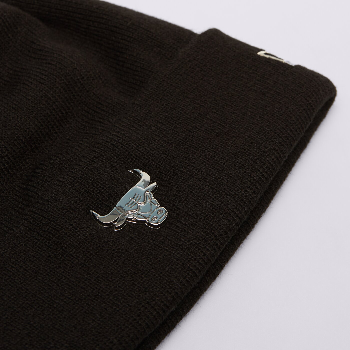 NEW ERA SAPKA METALLIC BEANIE BULLS CHICAGO BULLS BLK