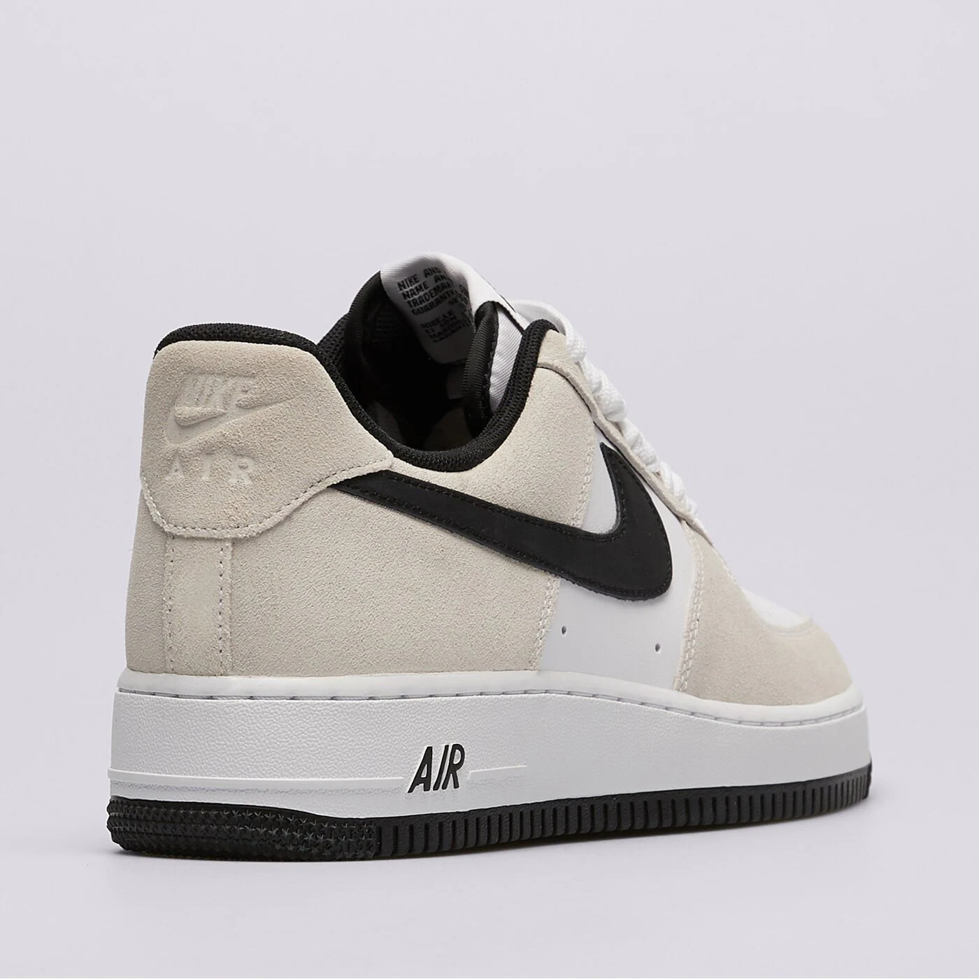 NIKE AIR FORCE 1 '07 LV8