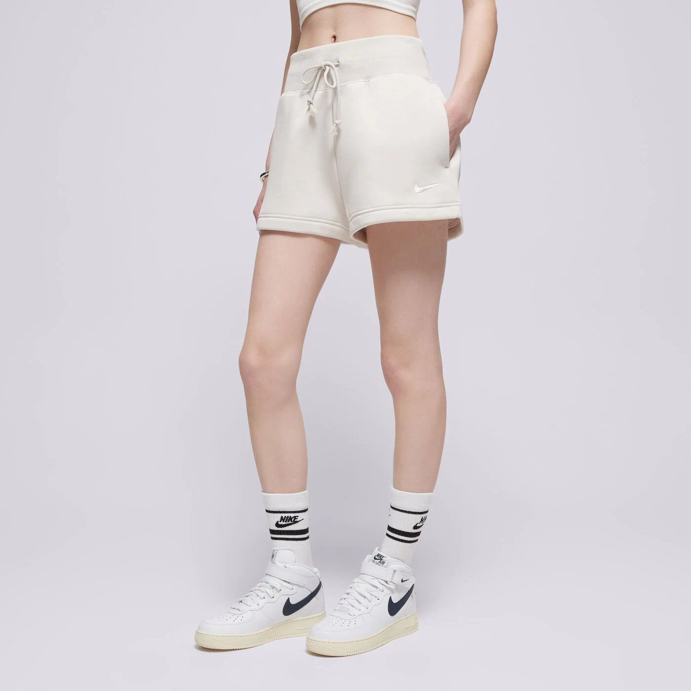 NIKE RÖVIDNADRÁG W NSW PHNX FLC HR SHORT