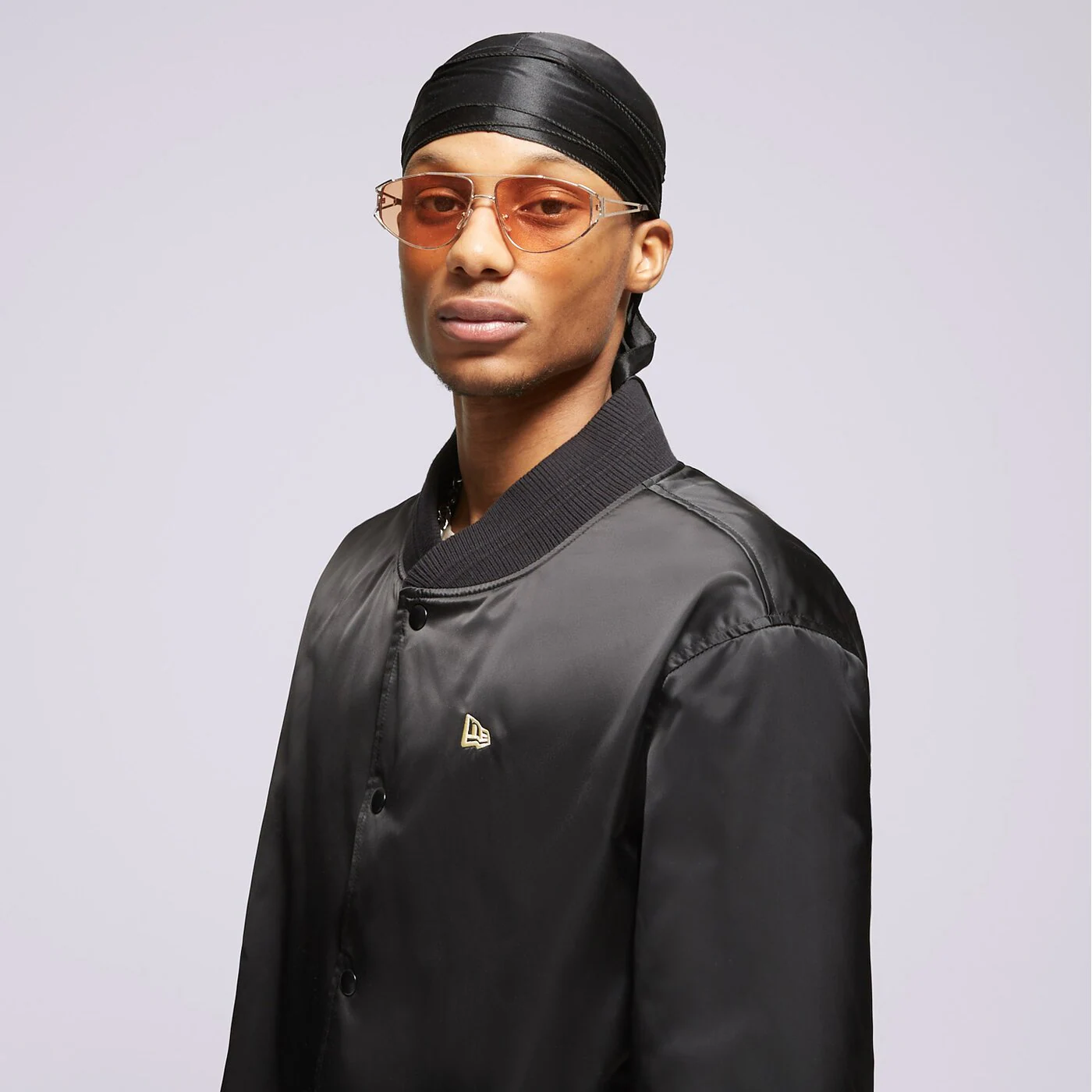 NEW ERA KABÁT NE SATIN BOMBER NONE