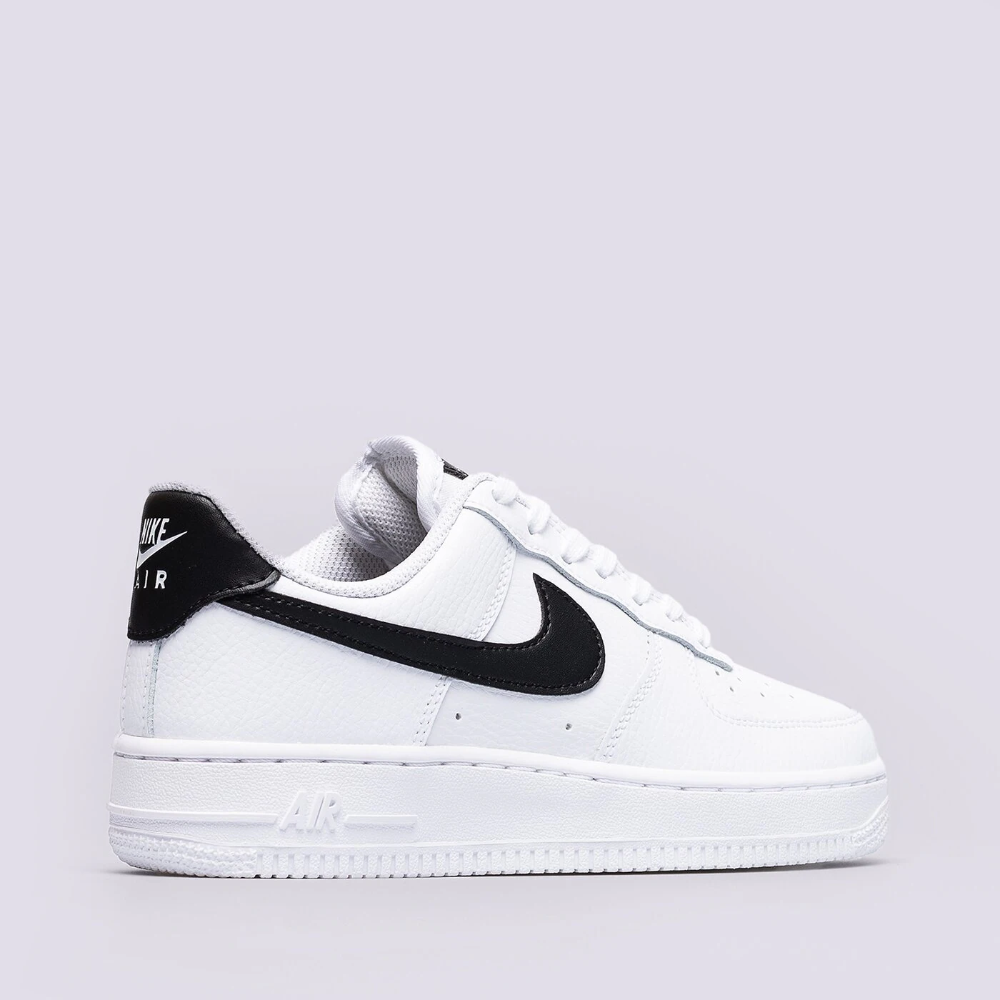 NIKE AIR FORCE 1 LOW
