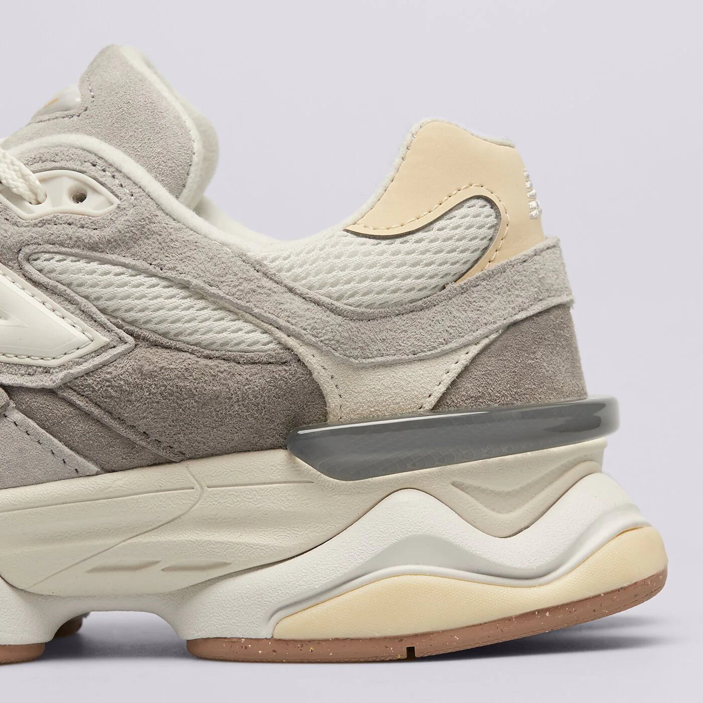 NEW BALANCE U9060CCC