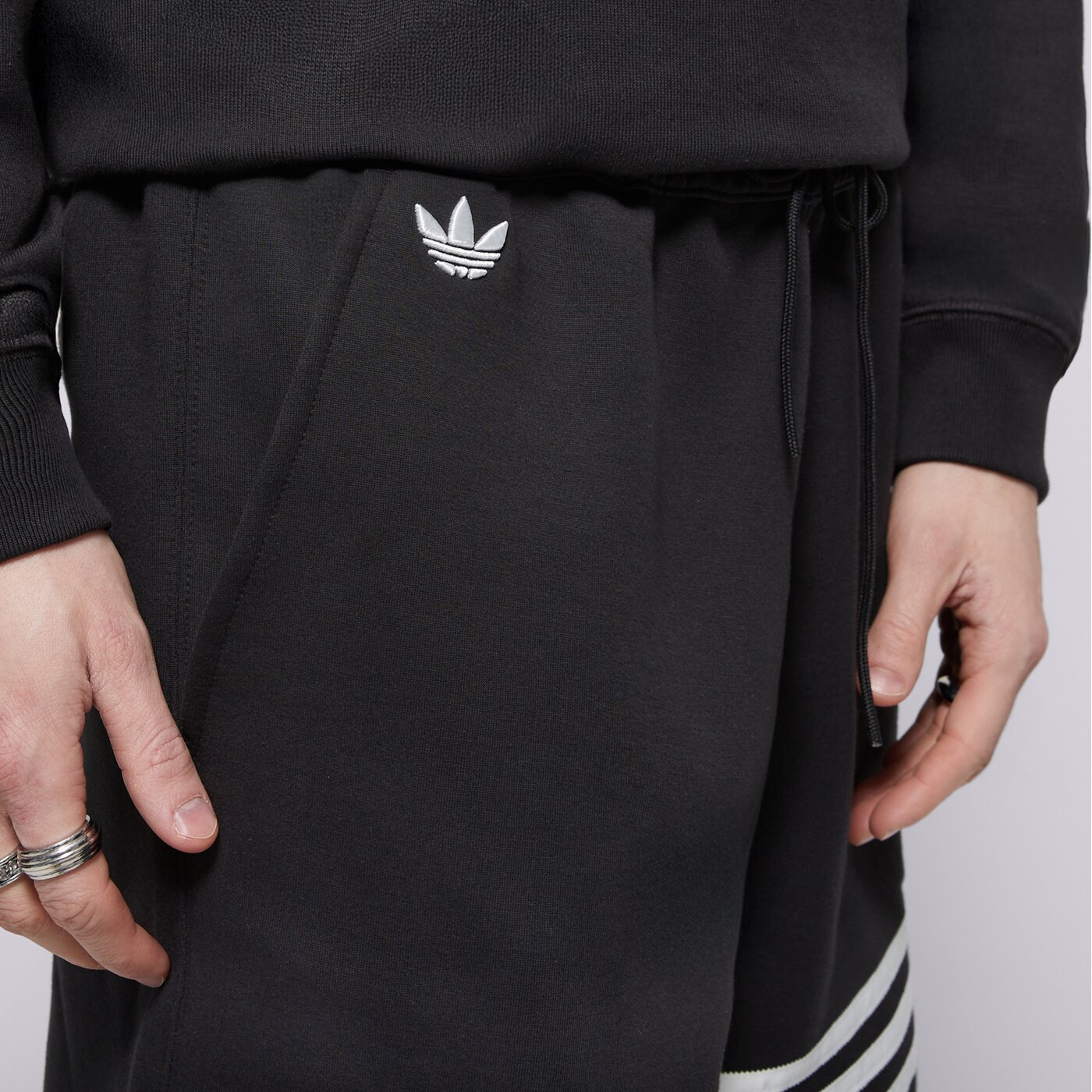 ADIDAS RÖVIDNADRÁG NEU C SHO