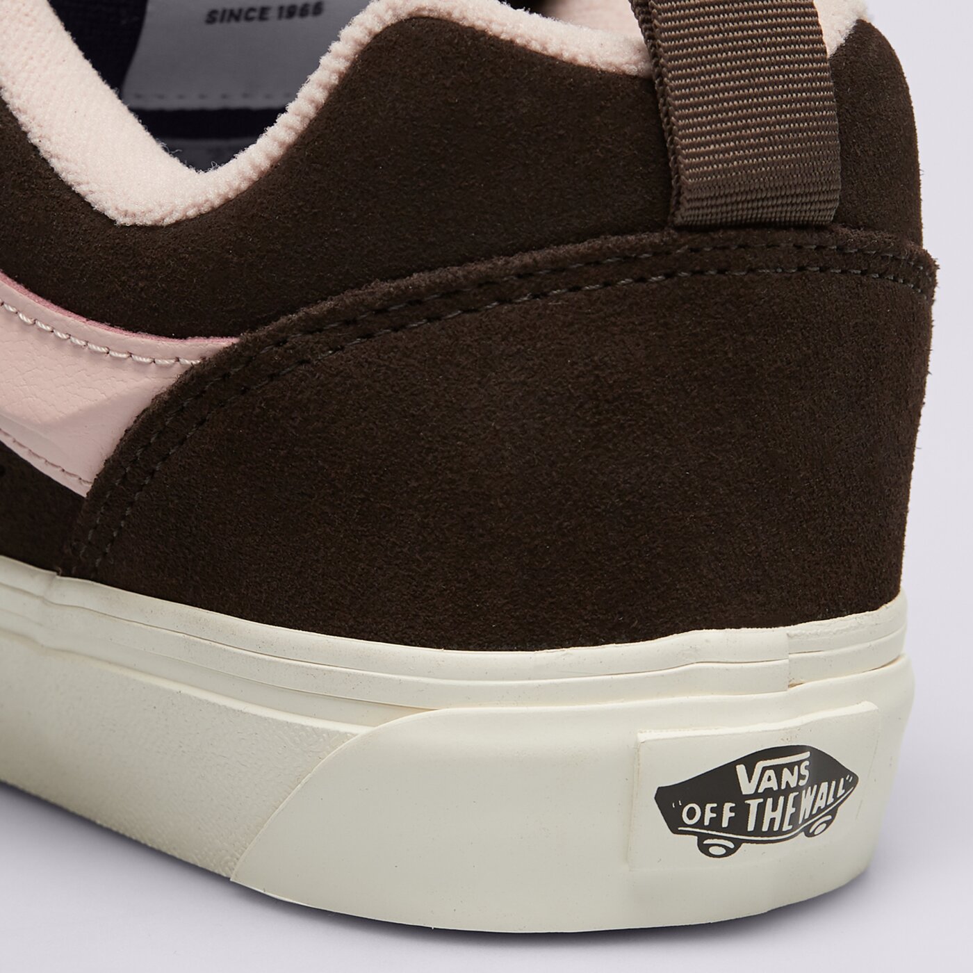 VANS KNU SKOOL