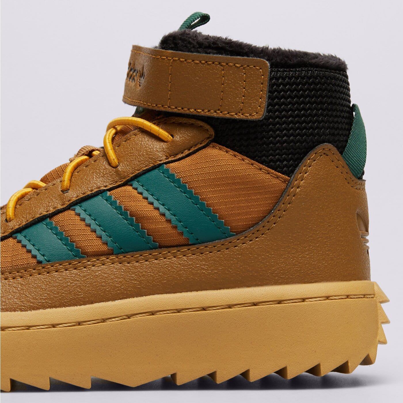 ADIDAS SUPERSTAR WINTER TREK C