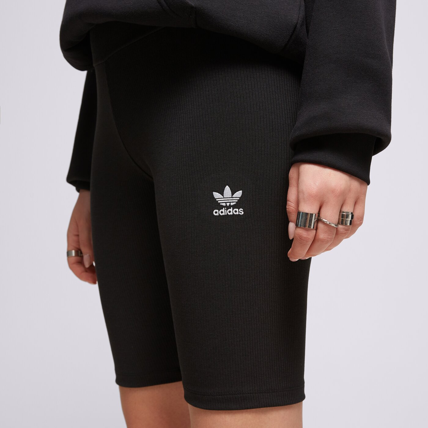 ADIDAS RÖVIDNADRÁG