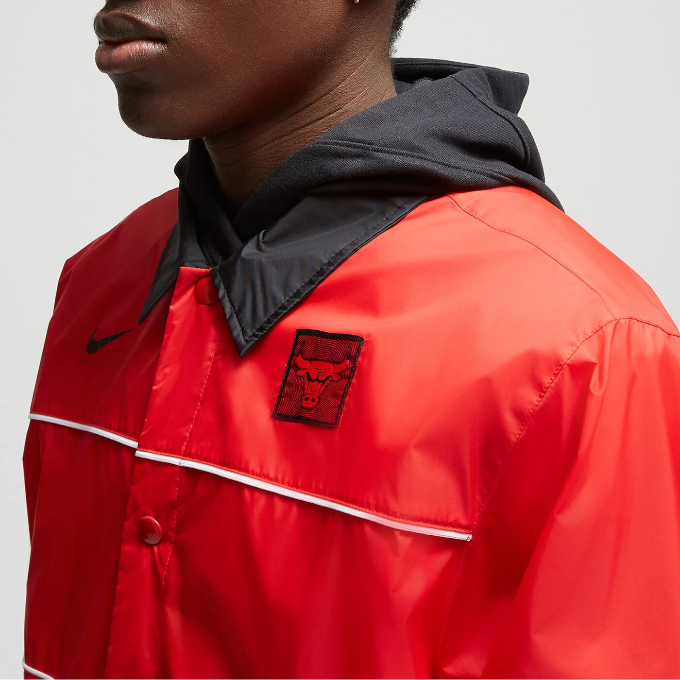 NIKE KABÁT CHI MNK JKT LTWT CTS NBA