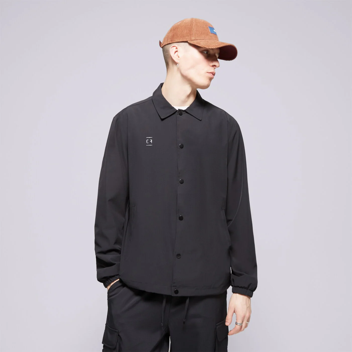 CONFRONT KABÁT CONFRONT