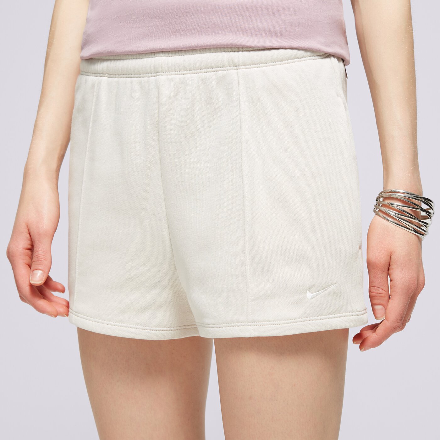 NIKE RÖVIDNADRÁG W NSW NK CHLL FT HR 2IN SHORT