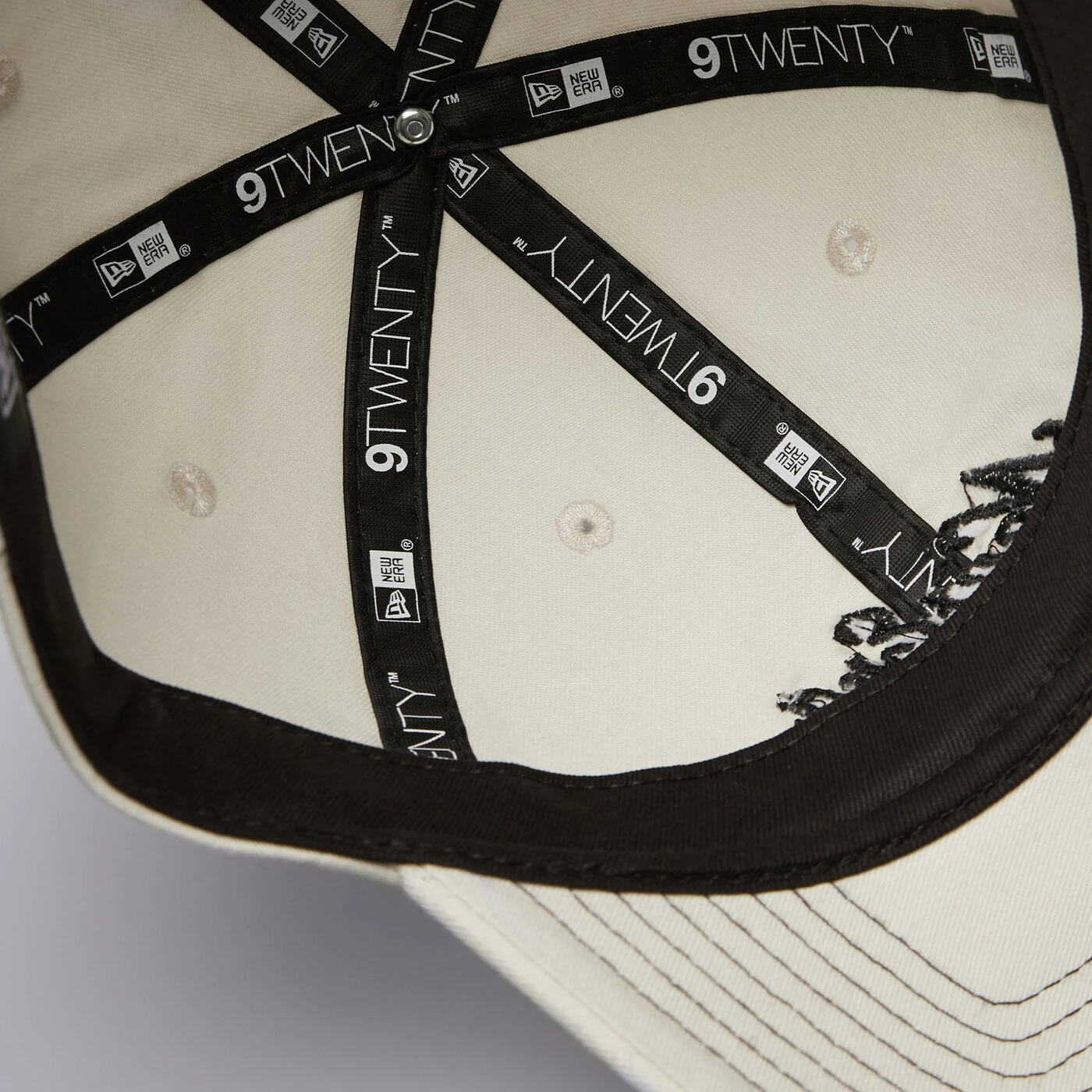 NEW ERA SAPKA CONTRAST STITCH 920 NONE