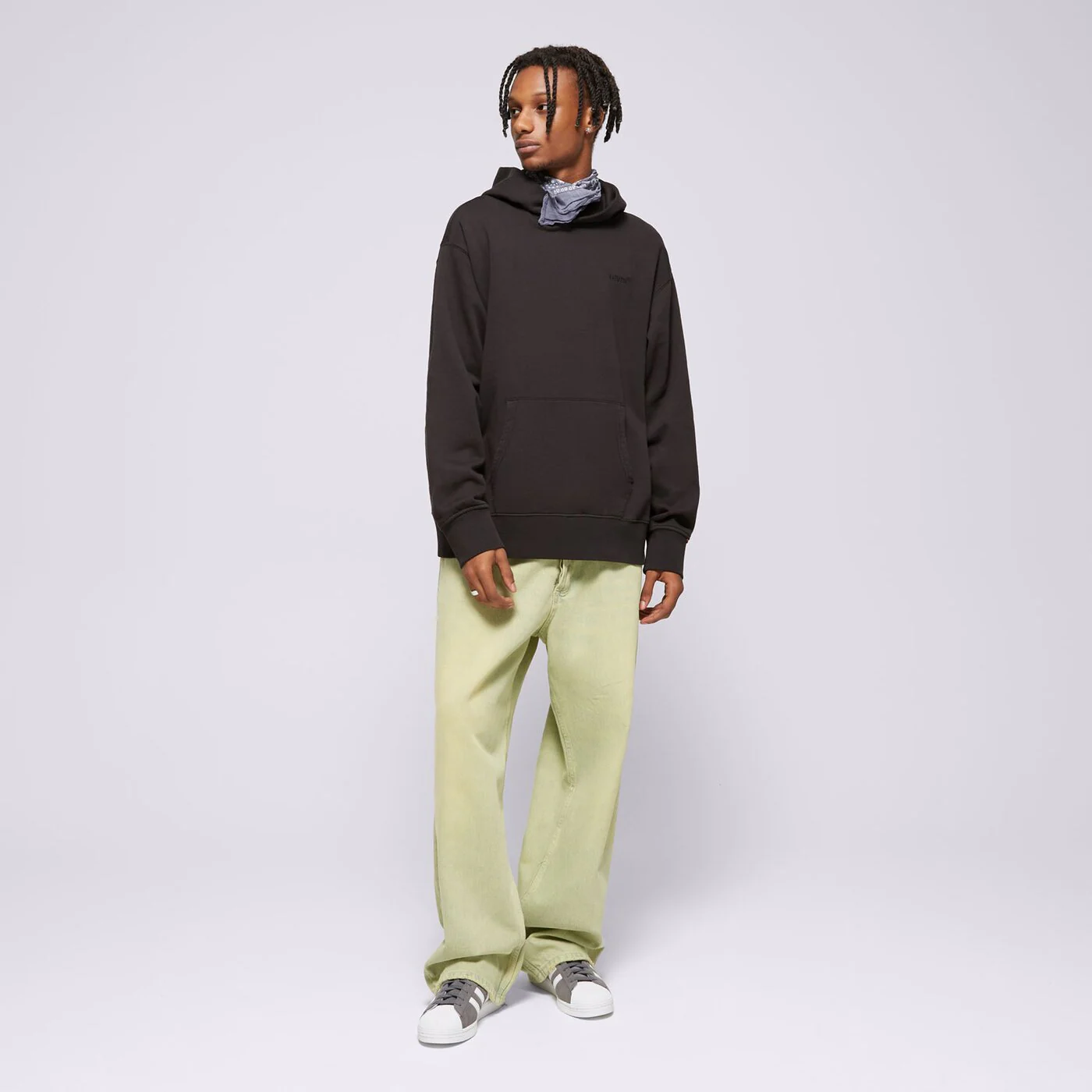 LEVI'S PULÓVER KAPUCNIS THE AUTHENTIC HOODIE BLACKS