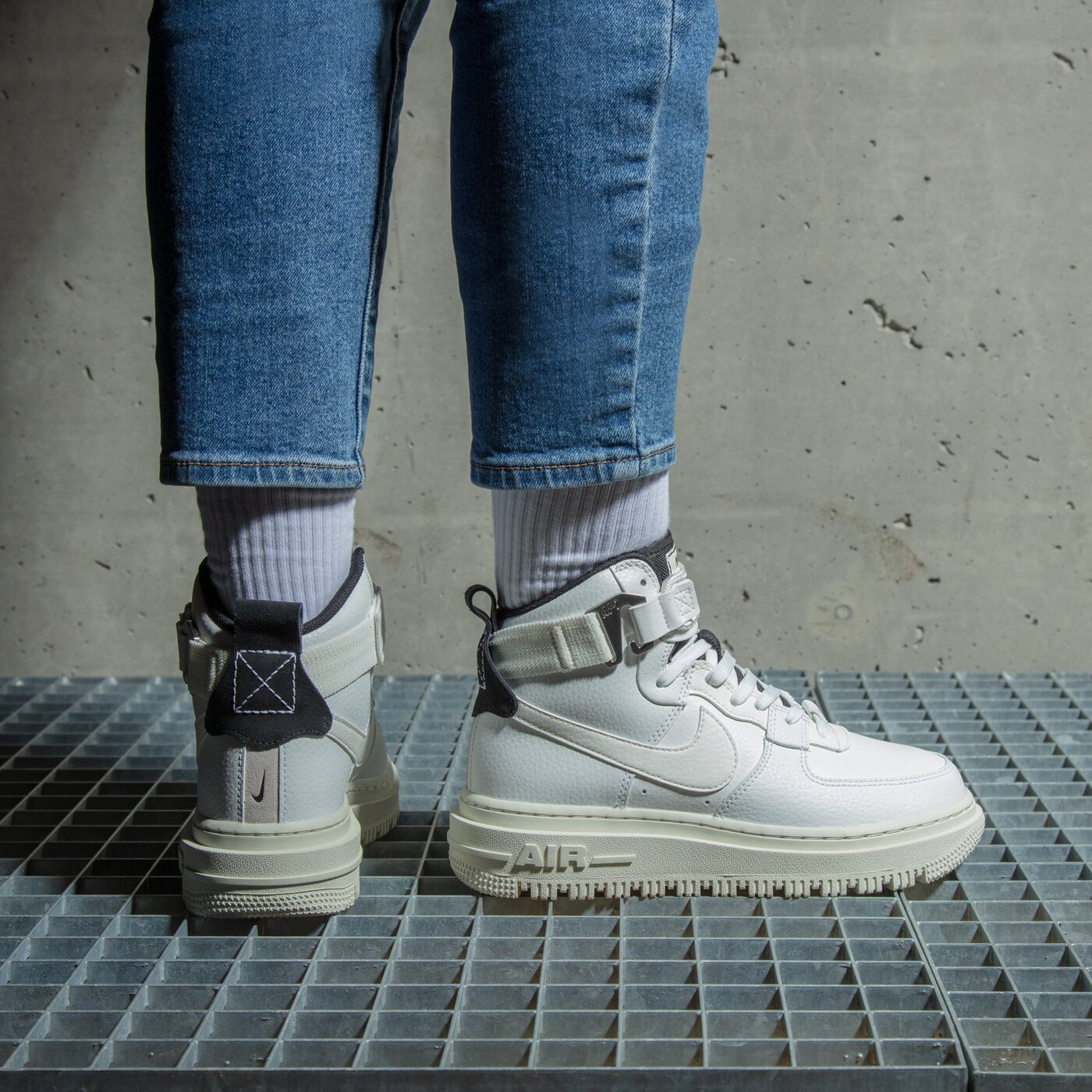 NIKE AIR FORCE 1 HIGH UTILITY 2.0