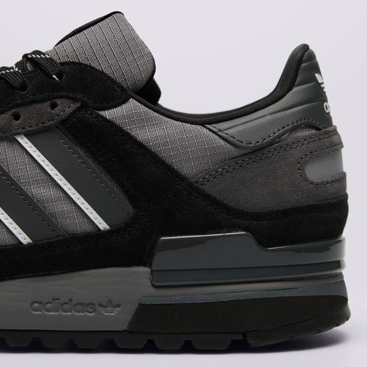 ADIDAS ZX 600