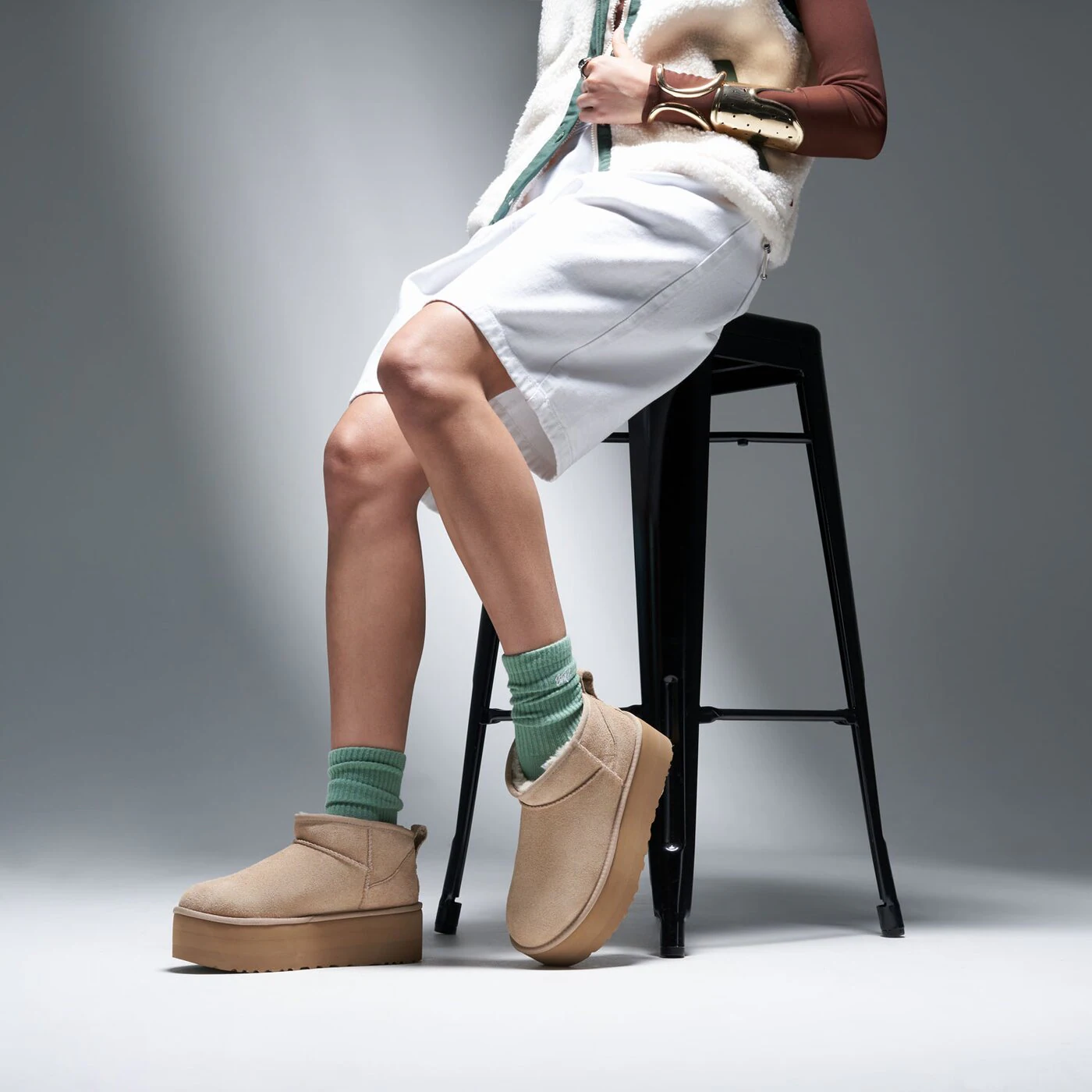 UGG CLASSIC ULTRA MINI PLATFORM