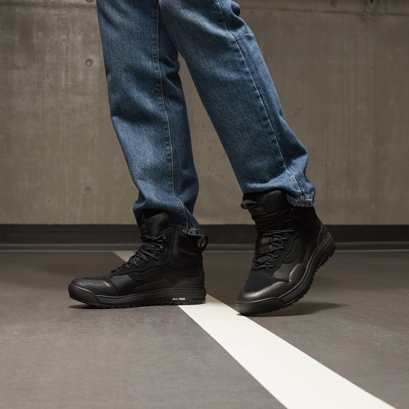 VANS UA ULTRARANGE EXO HI MTE-2