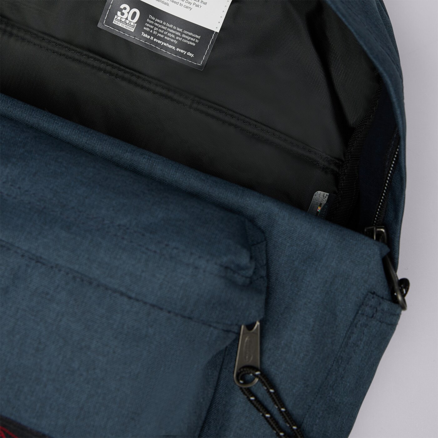 EASTPAK HÁTIZSÁK DAY PAK'R TRIPLE DENIM