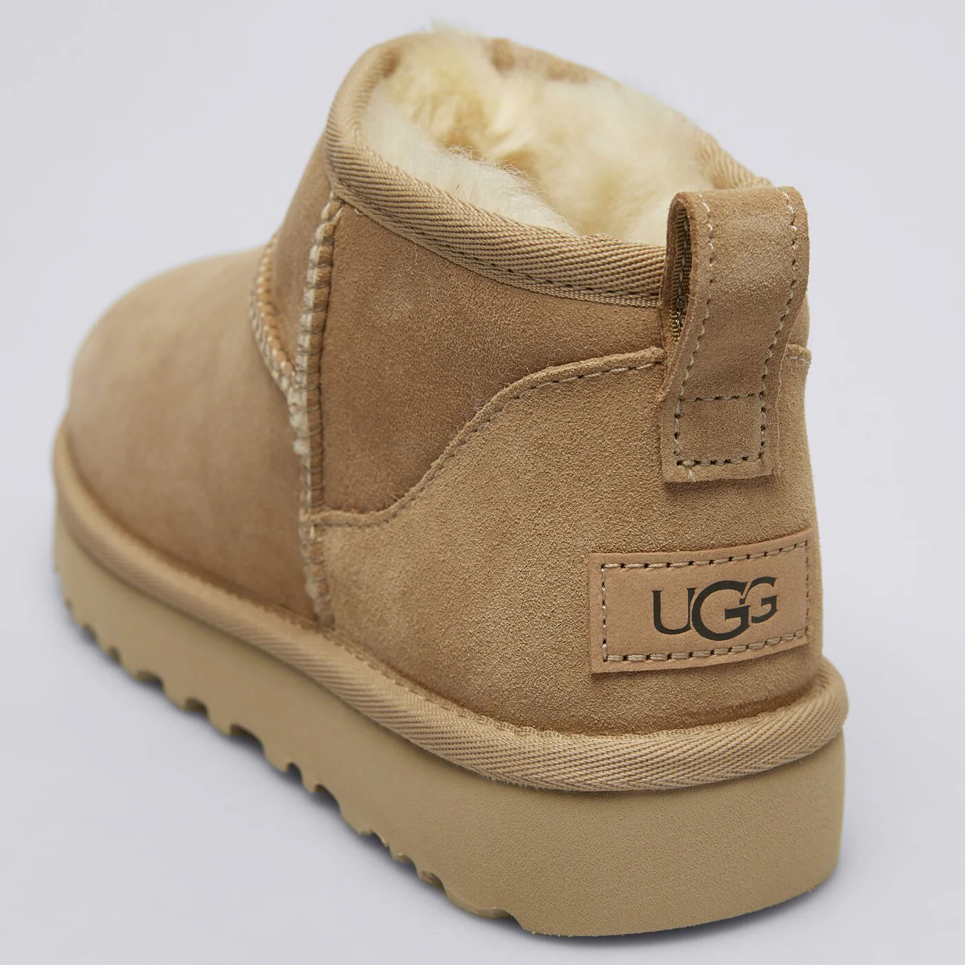 UGG CLASSIC ULTRA MINI