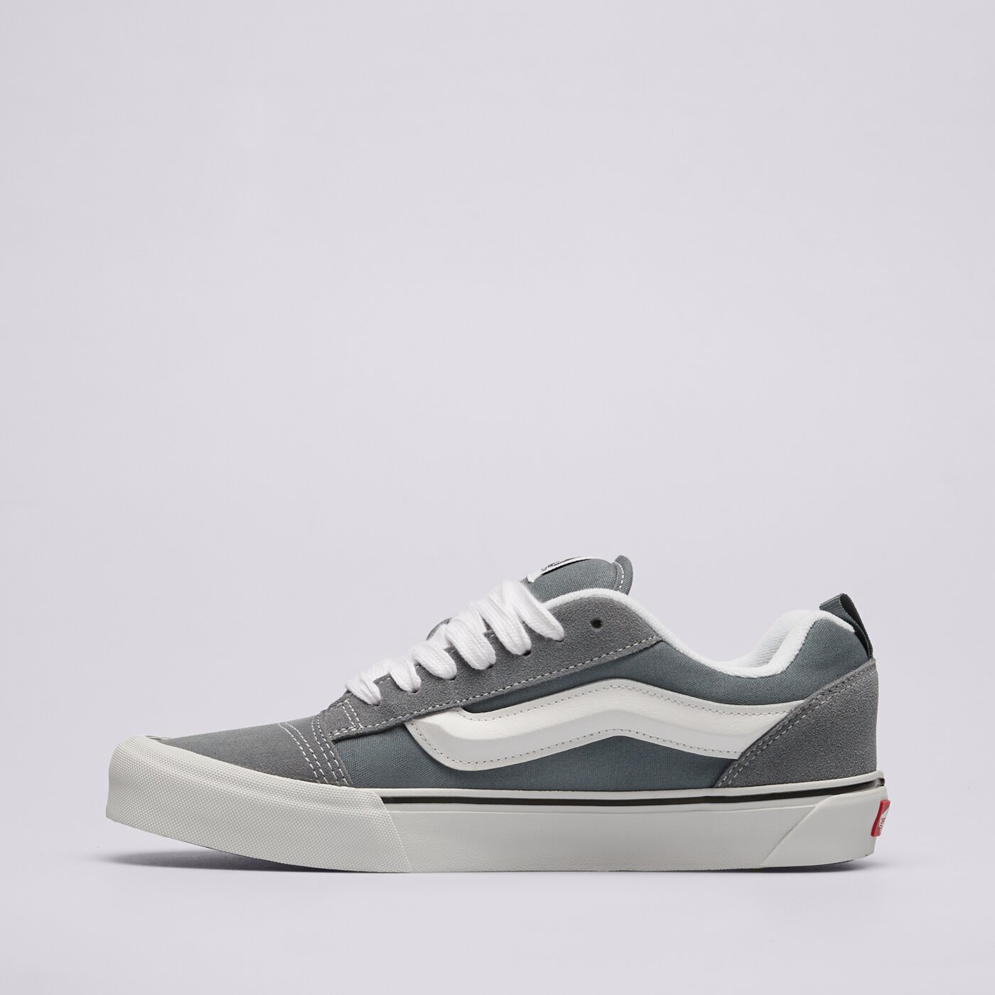 VANS KNU SKOOL