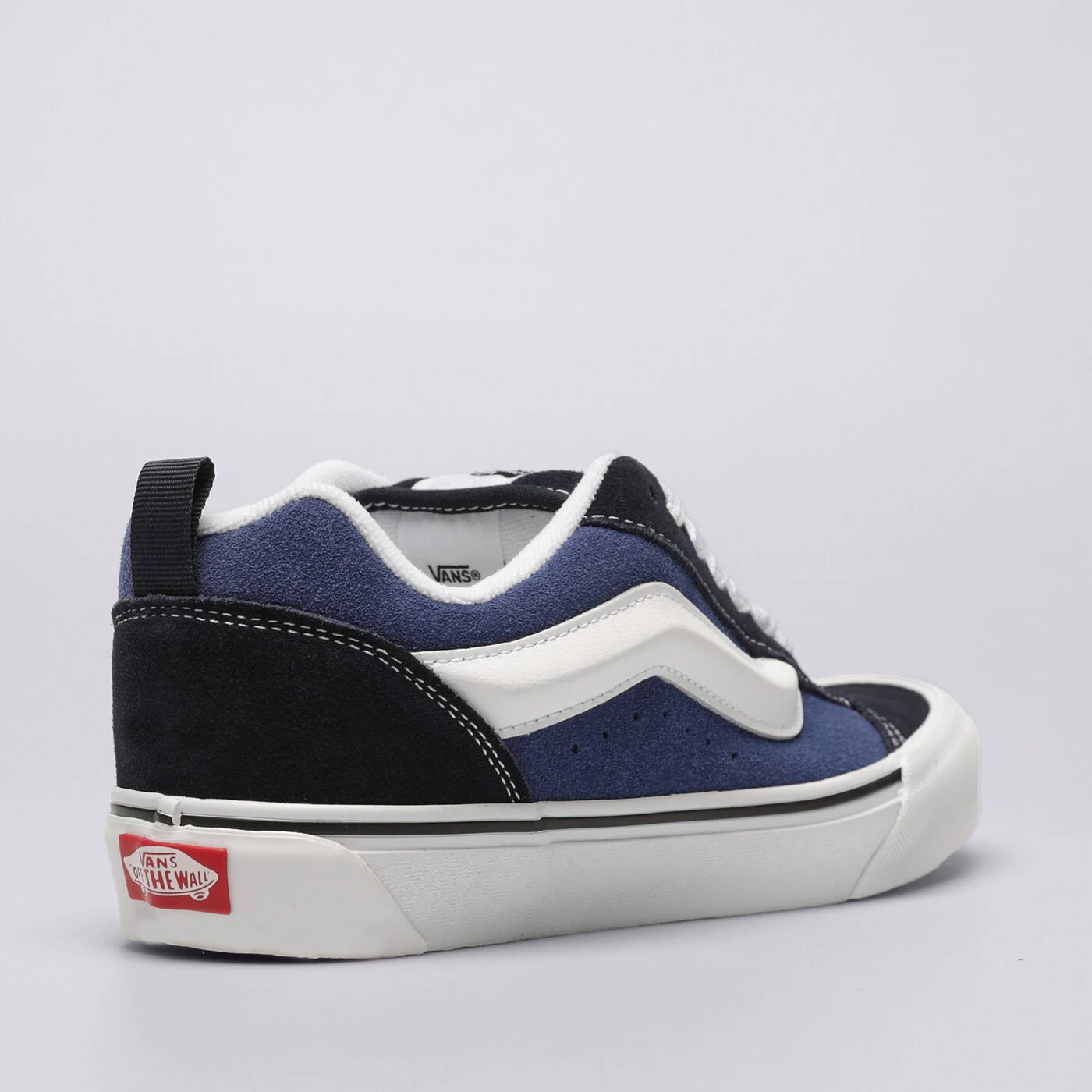 VANS KNU SKOOL