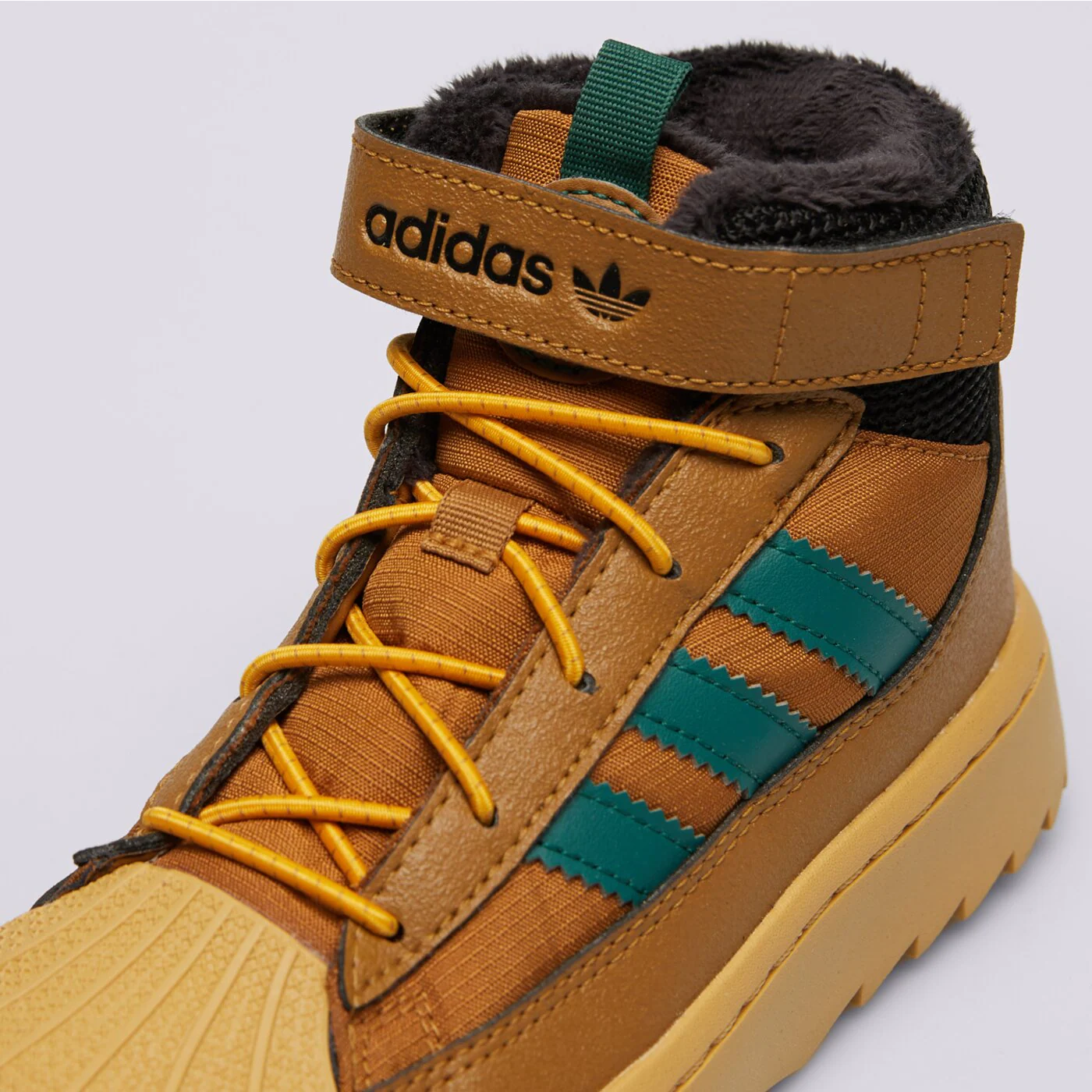 ADIDAS SUPERSTAR WINTER TREK C