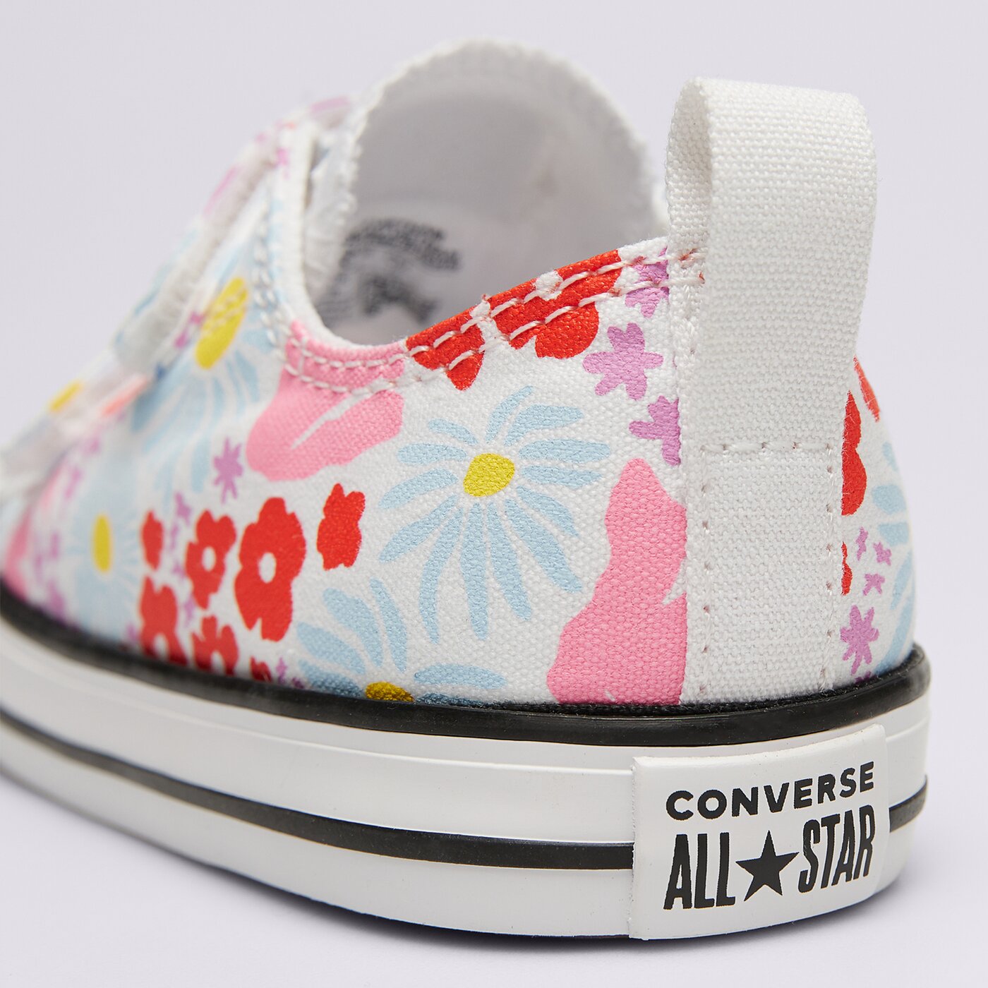 CONVERSE CHUCK TAYLOR ALL STAR 2V
