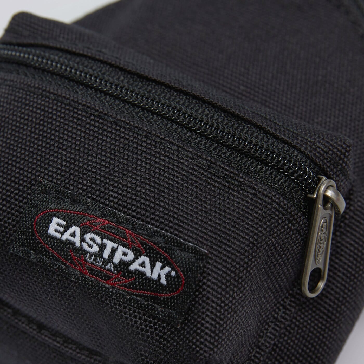 EASTPAK NŐI TÁSKA MINI PADDED BLACK