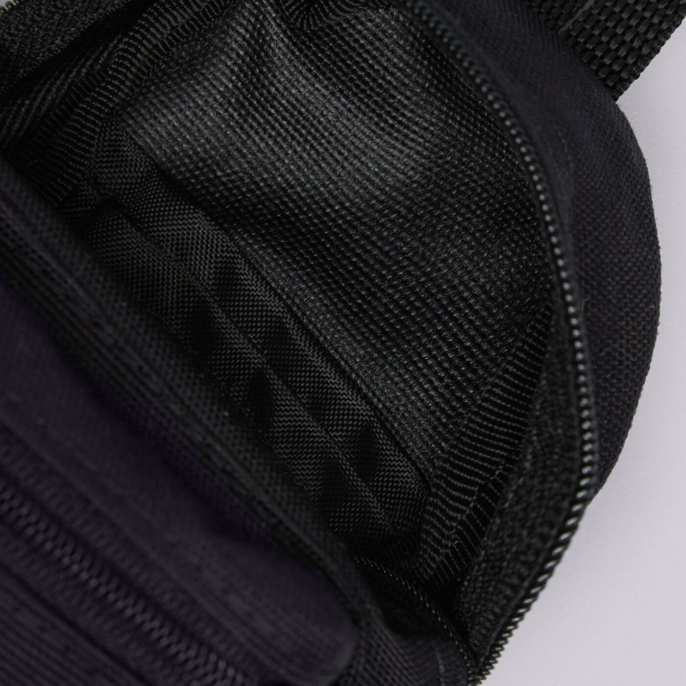 EASTPAK NŐI TÁSKA MINI PADDED BLACK