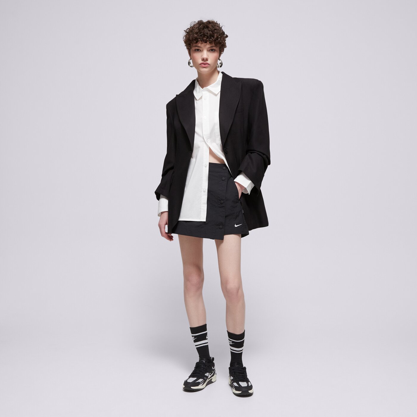 NIKE RÖVIDNADRÁG W NSW ESSNTL WVN MR 3