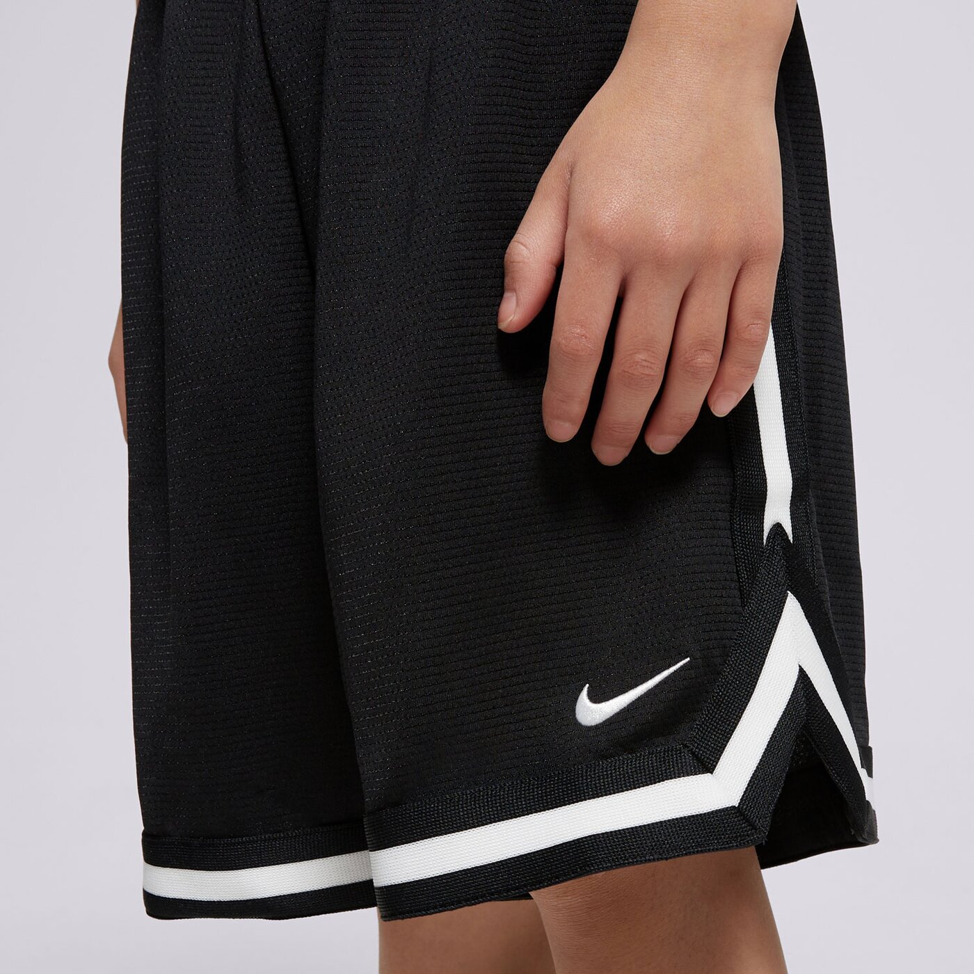 NIKE RÖVIDNADRÁG B NK DF DNA 24 SHORT BOY