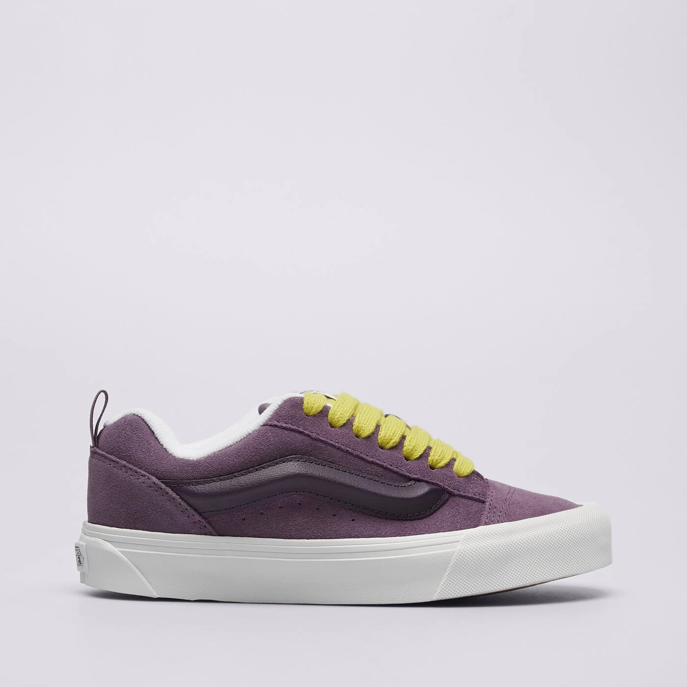VANS KNU SKOOL