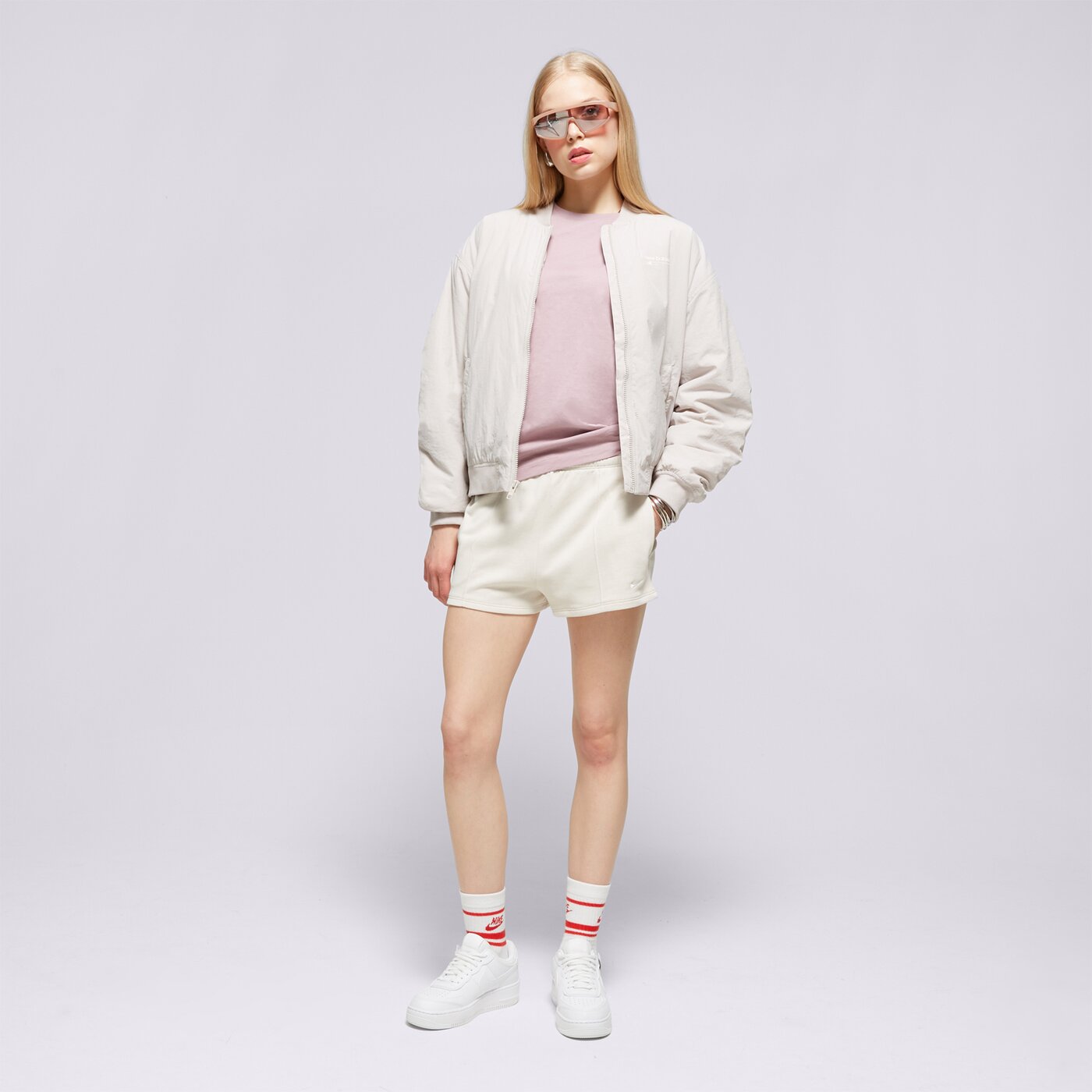 NIKE RÖVIDNADRÁG W NSW NK CHLL FT HR 2IN SHORT