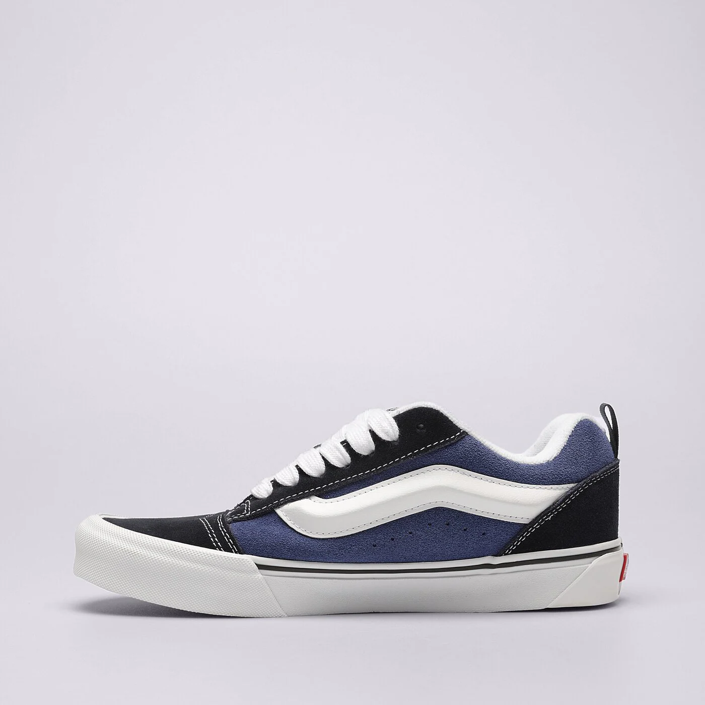 VANS KNU SKOOL