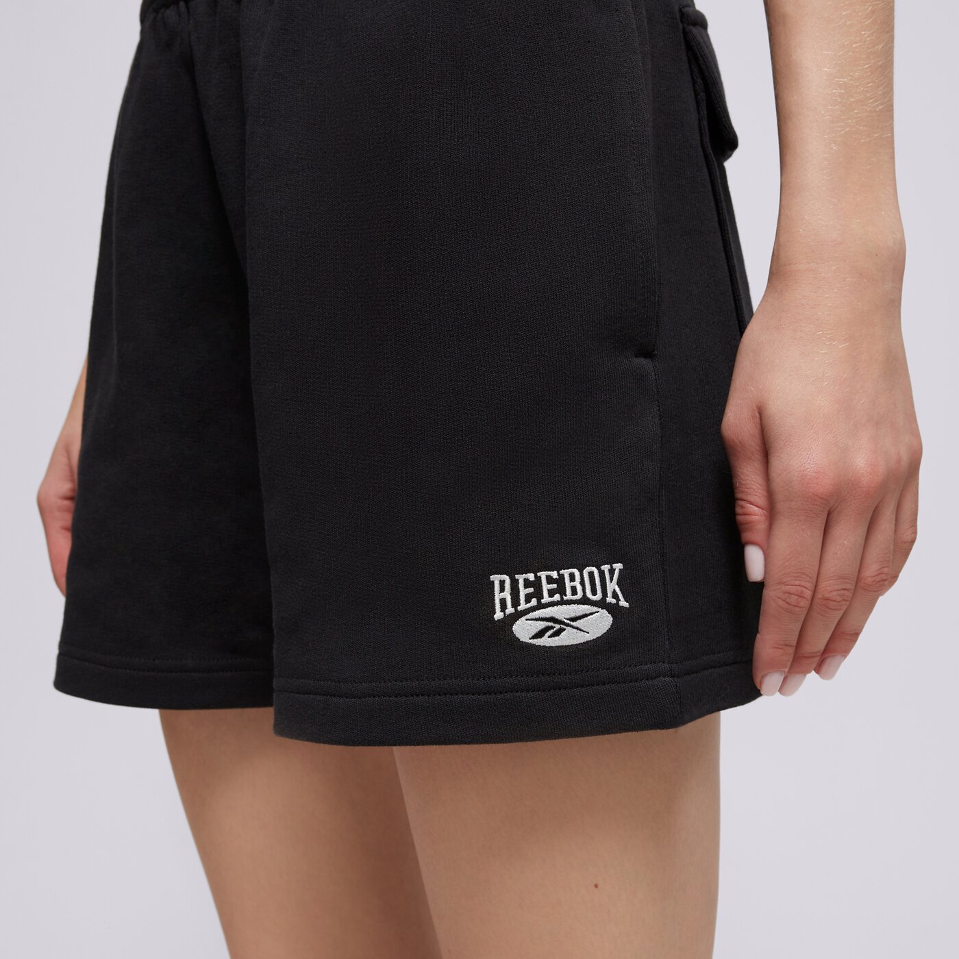 REEBOK RÖVIDNADRÁG CL AE SM LOGO SHORT