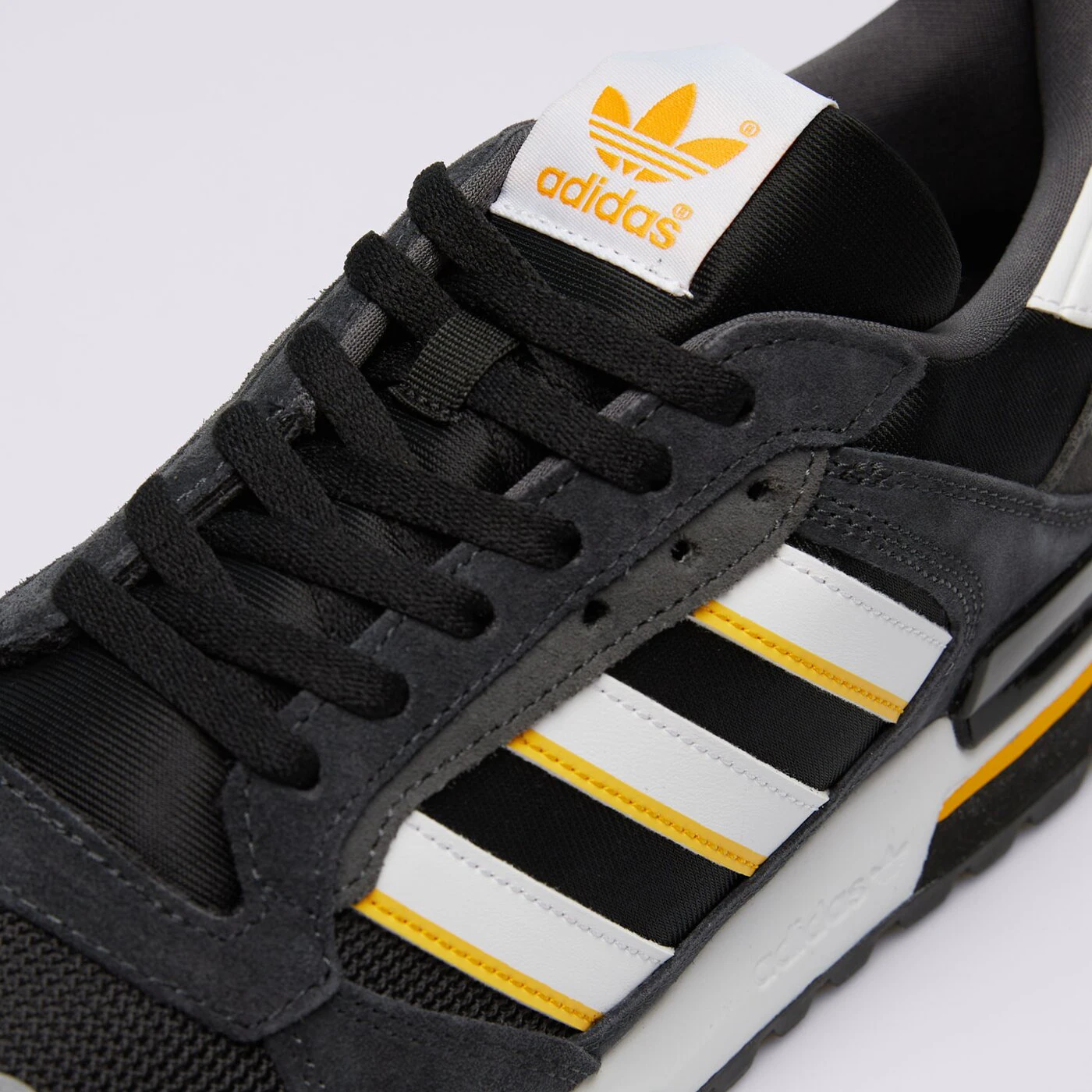 ADIDAS ZX 600