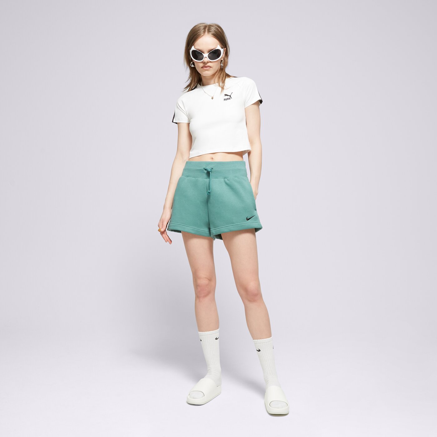 NIKE RÖVIDNADRÁG W NSW PHNX FLC HR SHORT