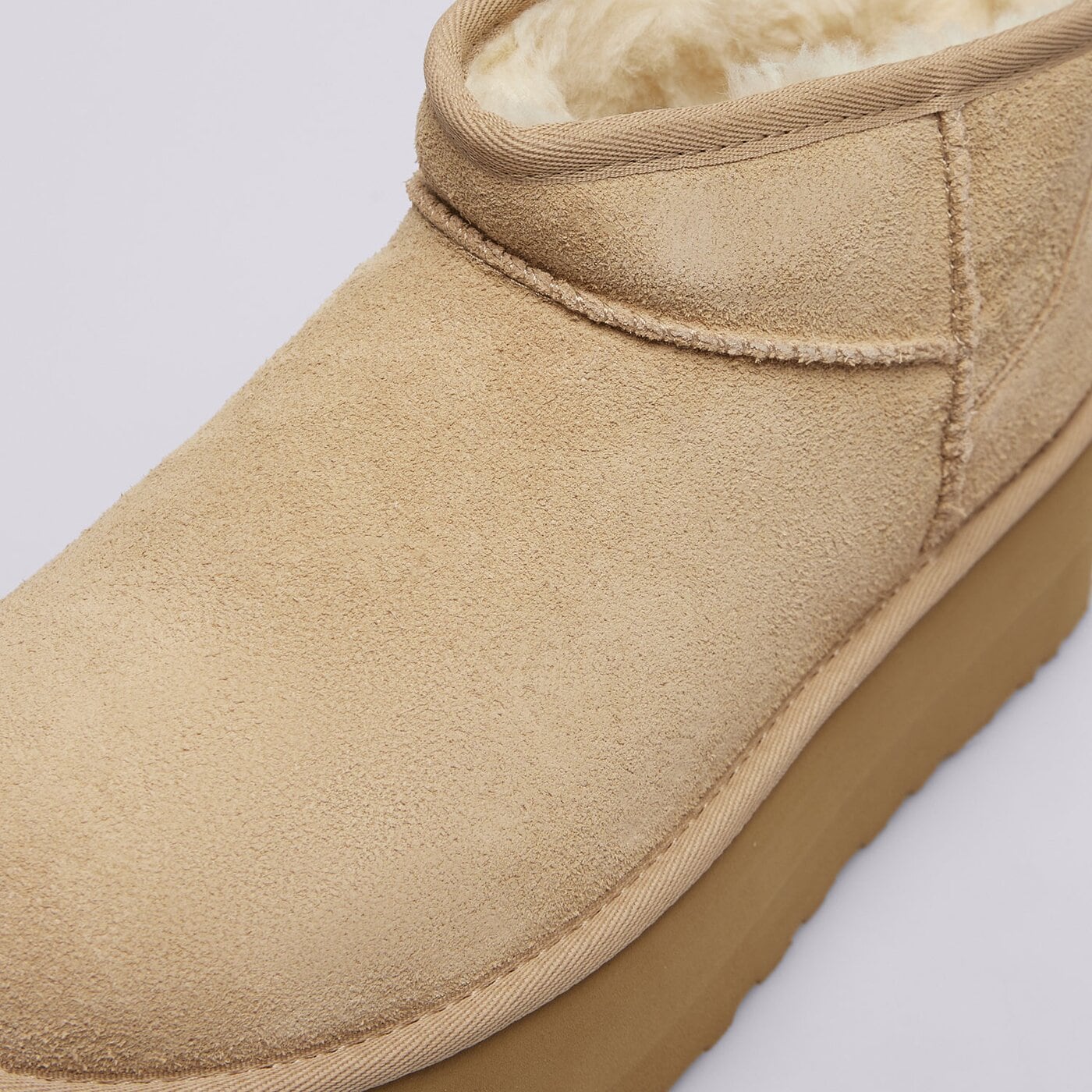 UGG CLASSIC ULTRA MINI PLATFORM