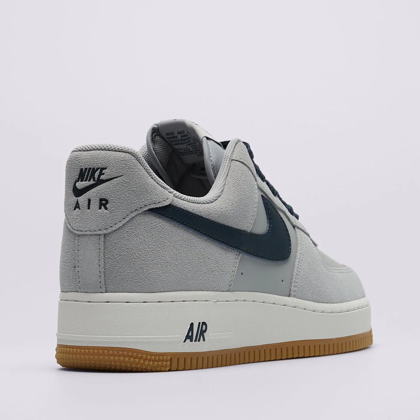 NIKE AIR FORCE 1 '07 LV8