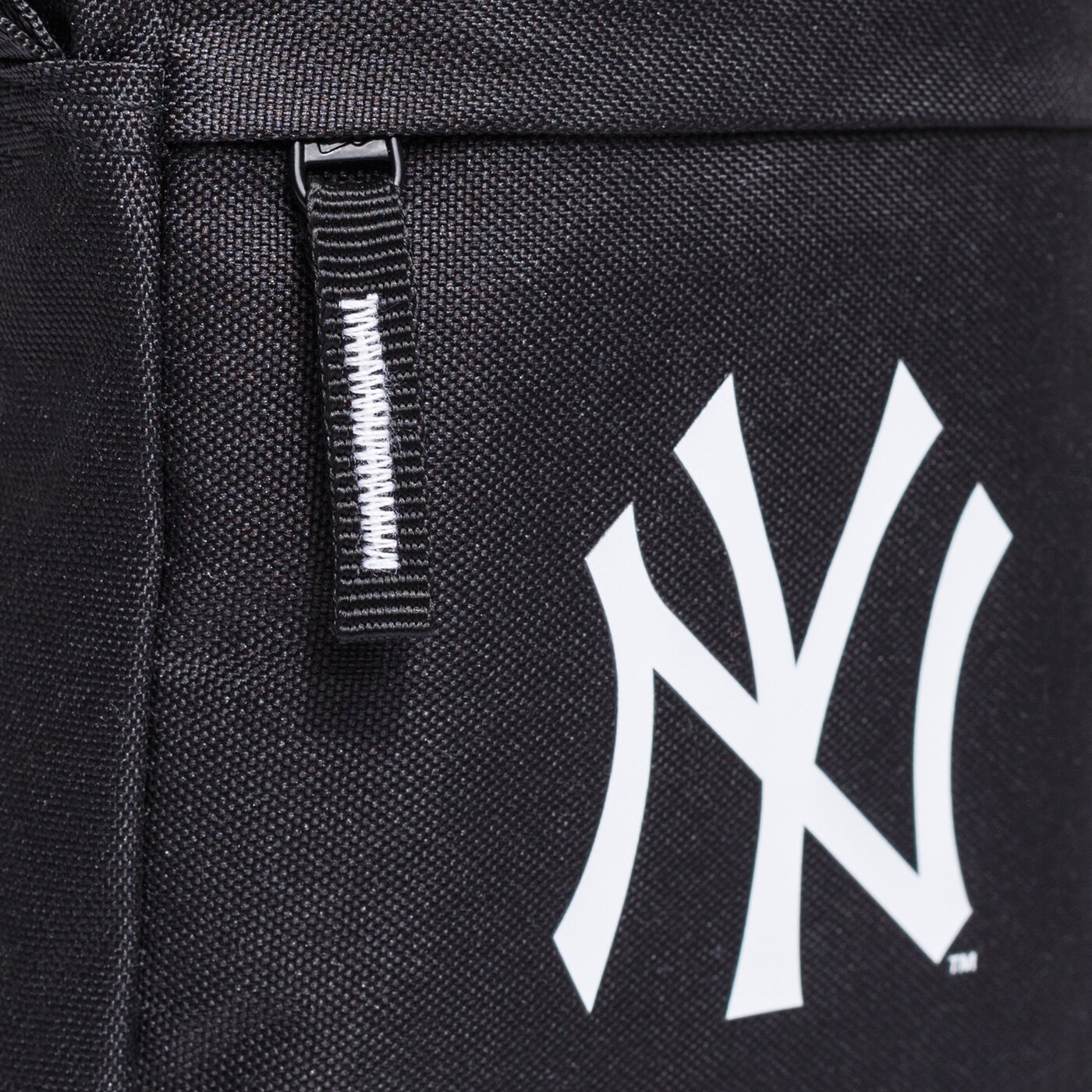 NEW ERA NŐI TÁSKA MLB SIDE BAG NYY BLK BLKWHI NEW YORK YANKE