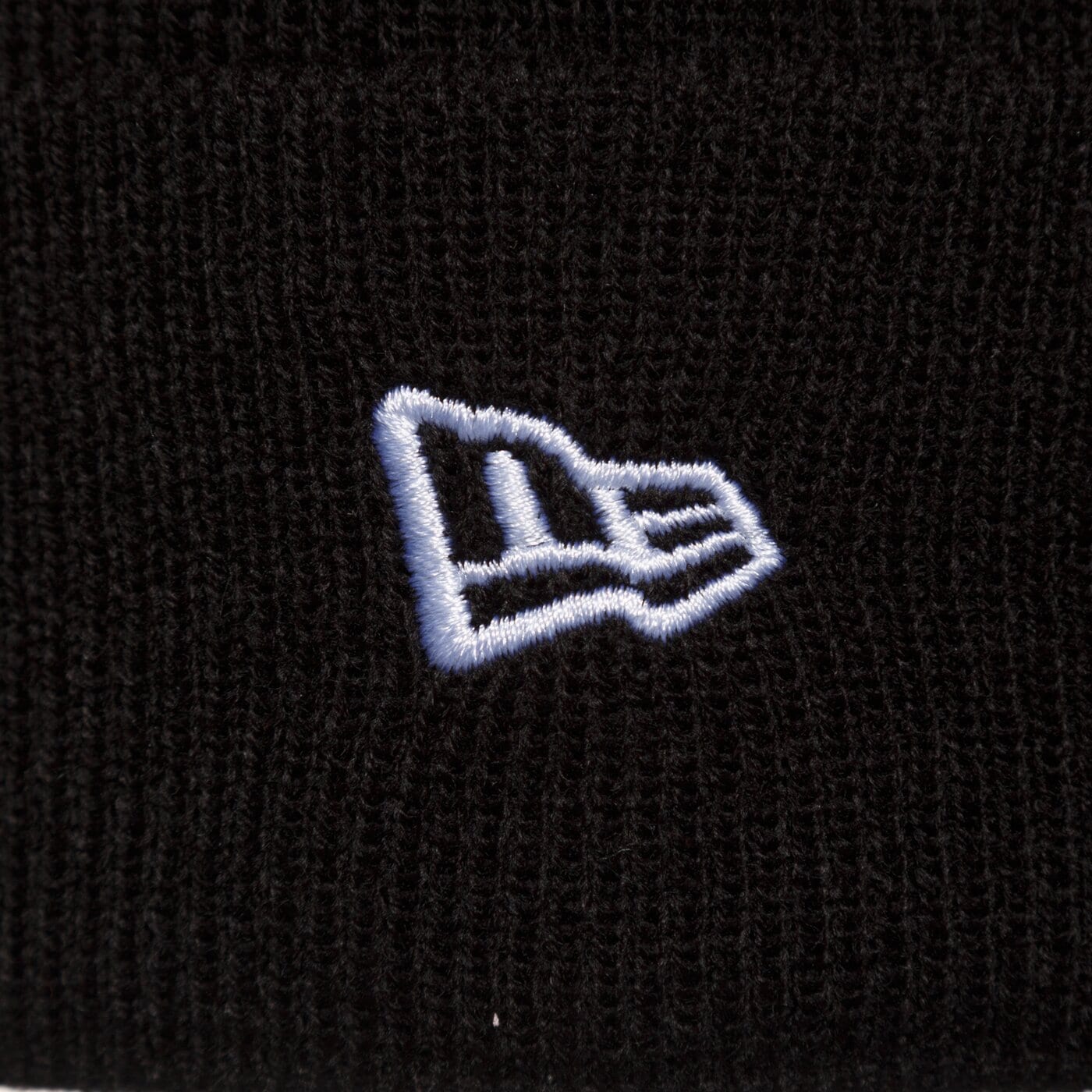 NEW ERA SAPKA TÉLI ESSENTIAL CUFF KNIT BULLS CHICAGO BULLS B