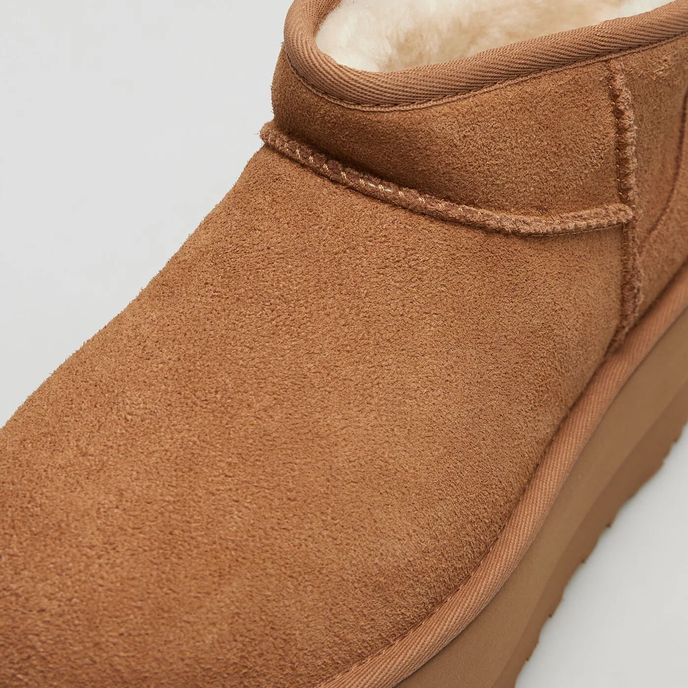 UGG CLASSIC ULTRA MINI PLATFORM