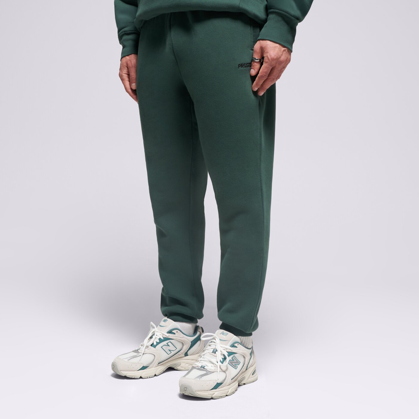 PROSTO NADRÁG SWEATPANTS DARN WASHED GREEN