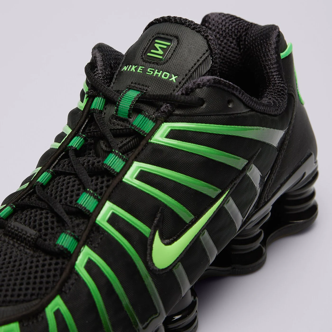 NIKE SHOX TL