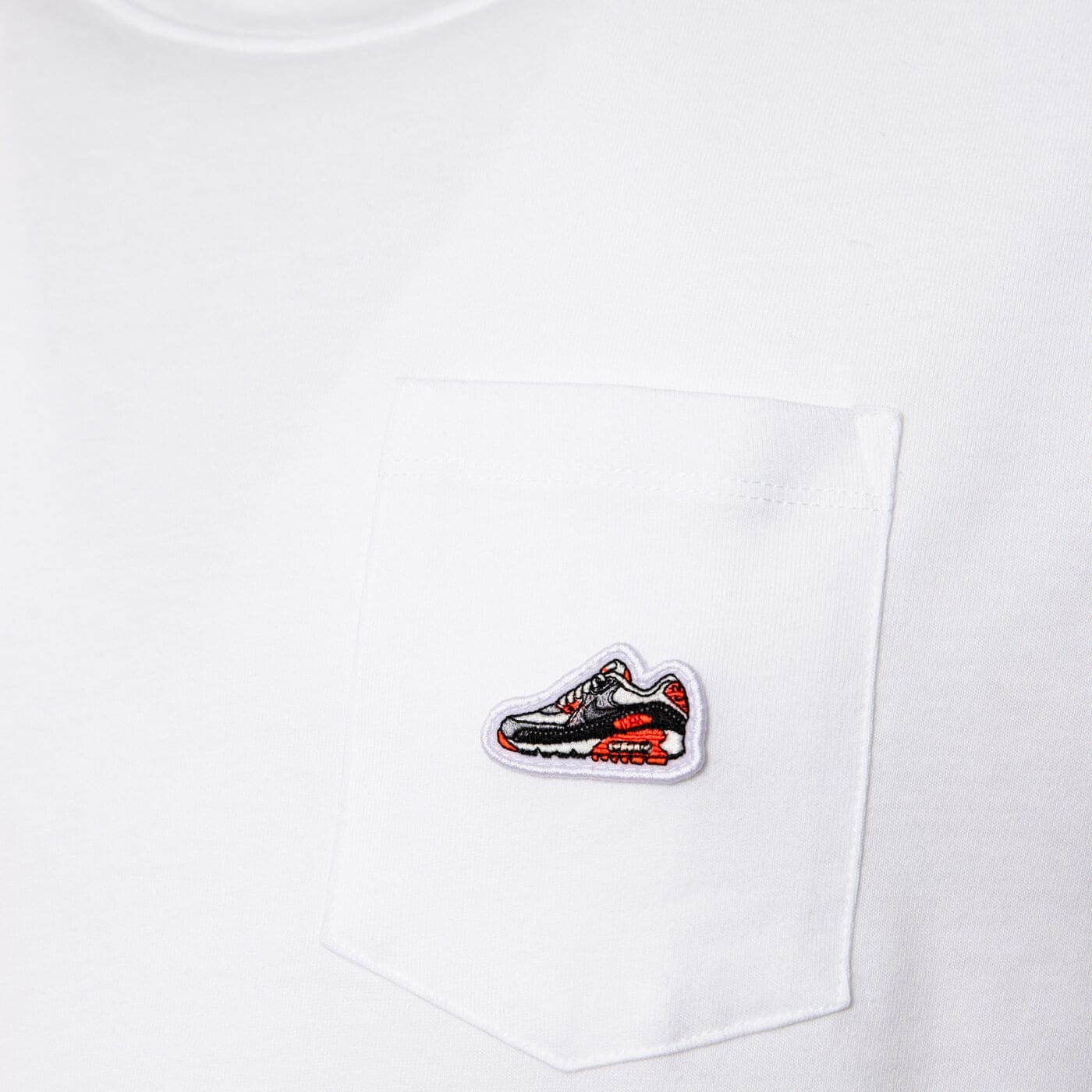 NIKE PÓLÓ M NSW TEE ACCS PATCH CNCT FA25