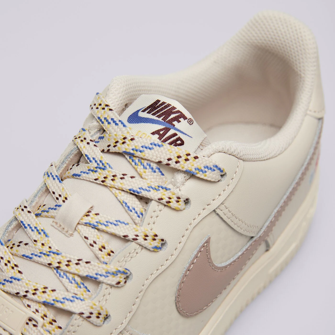 NIKE AIR FORCE 1 LV8 1 (GS)