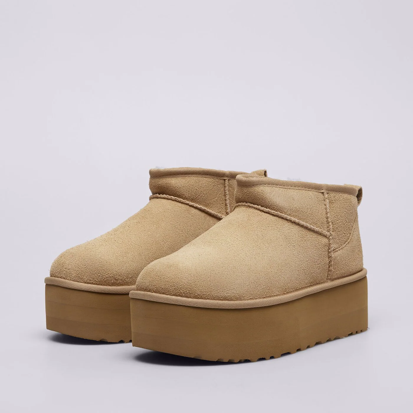 UGG CLASSIC ULTRA MINI PLATFORM