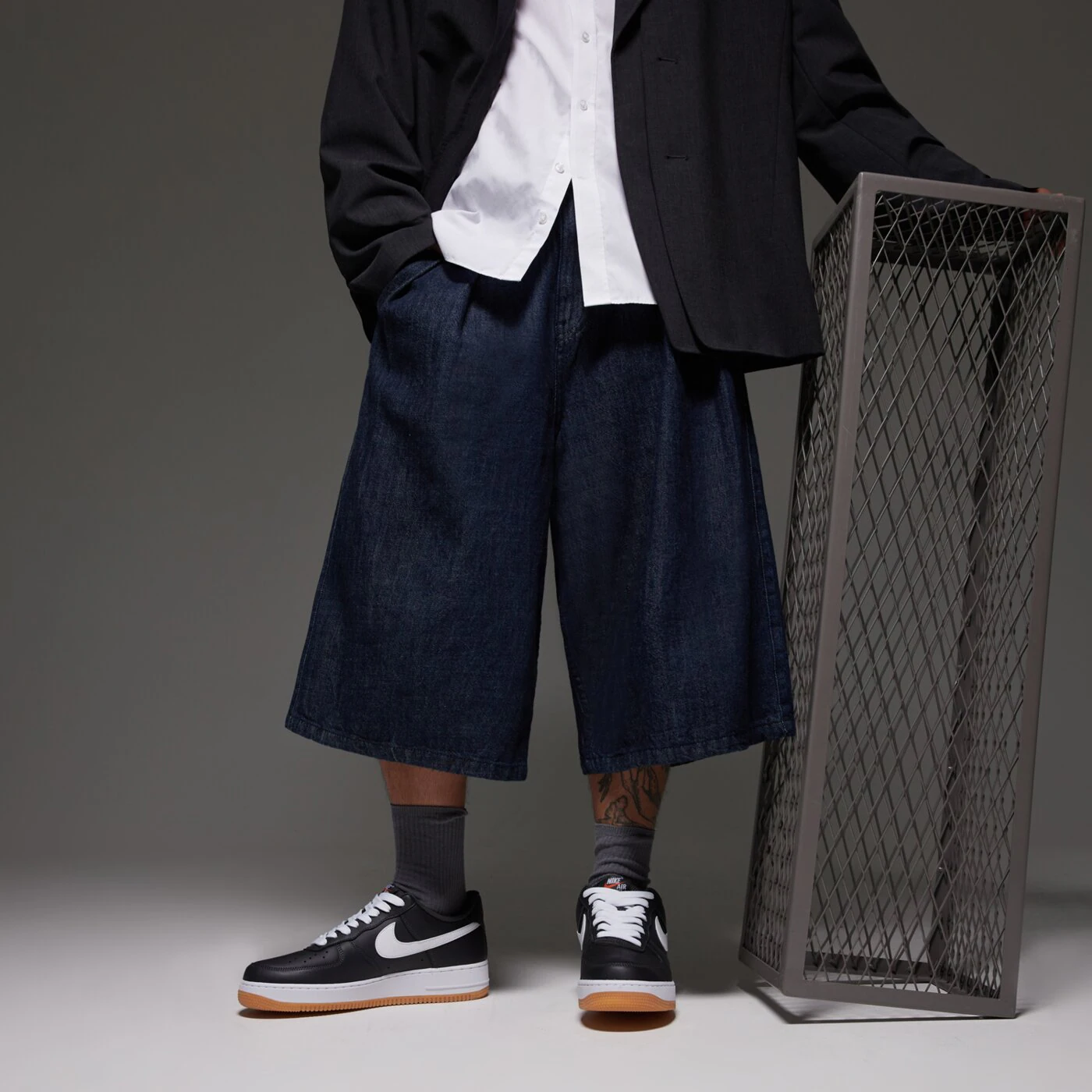 NIKE AIR FORCE 1 '07 LV8