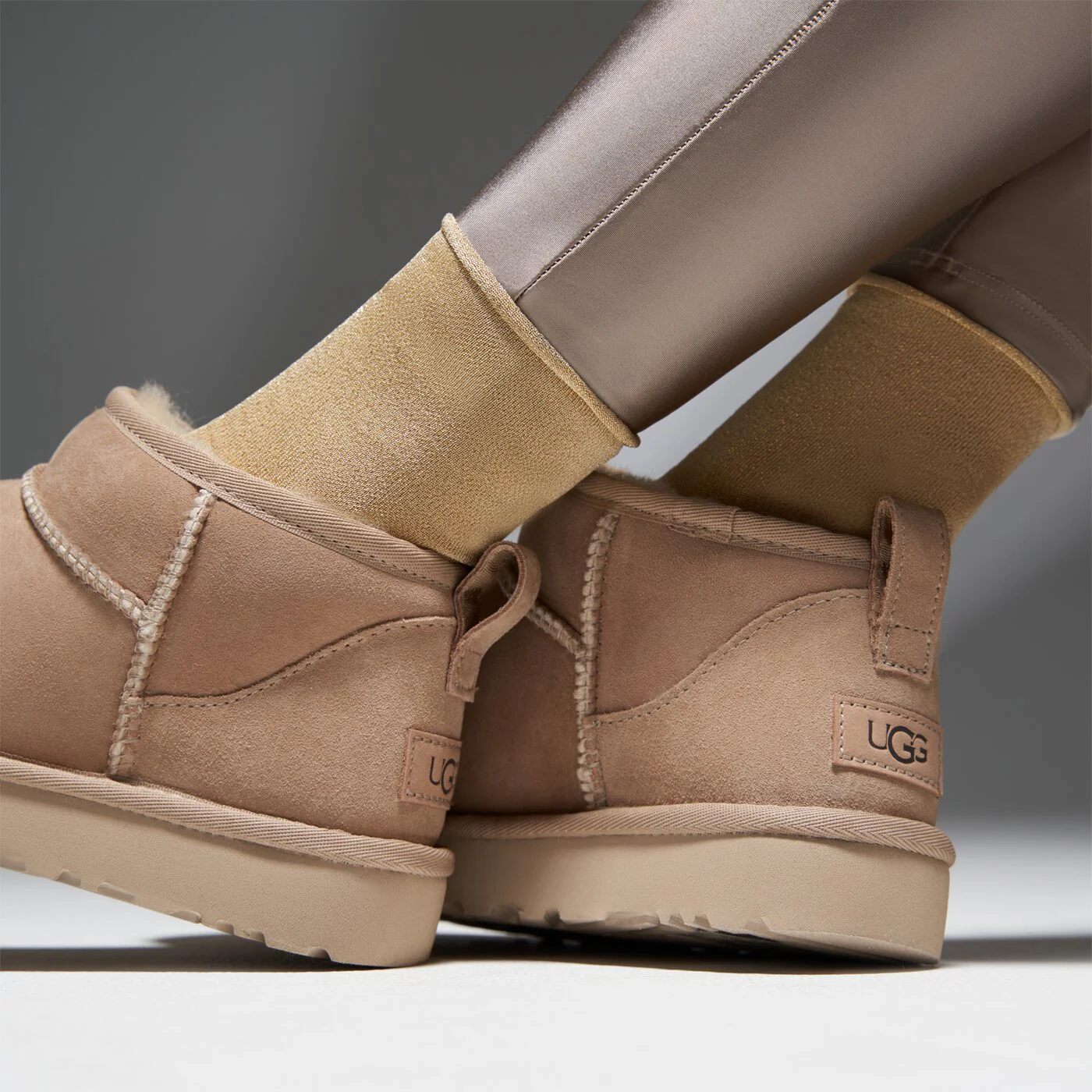 UGG CLASSIC ULTRA MINI